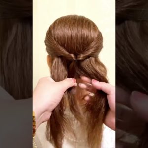 Women’s Long Simple Hairstyle Tutorial